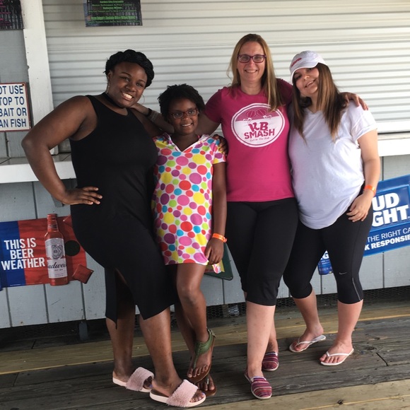 Meet The Posher, Jennifer! - Picture 6 of 8